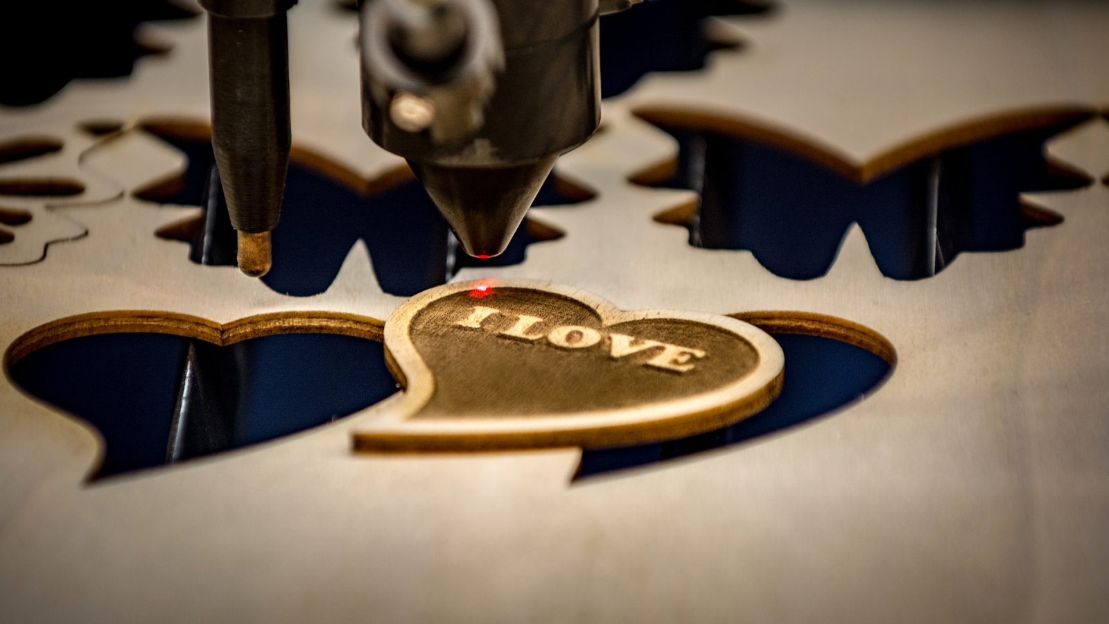 TAGLIO LASER